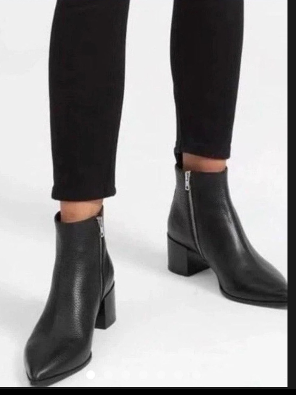 Everlane Womens The Boss Boot Ankle 6 Pointed Toe Heel Pebbled
Leather size 7/5.